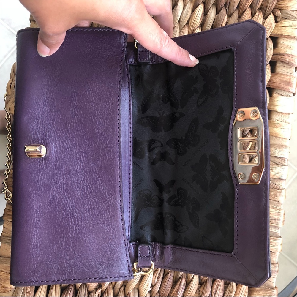 REBECCA MINKOFF LOVE CLUTCH/GOLD CHAIN SH. BAG - Picture 5 of 7